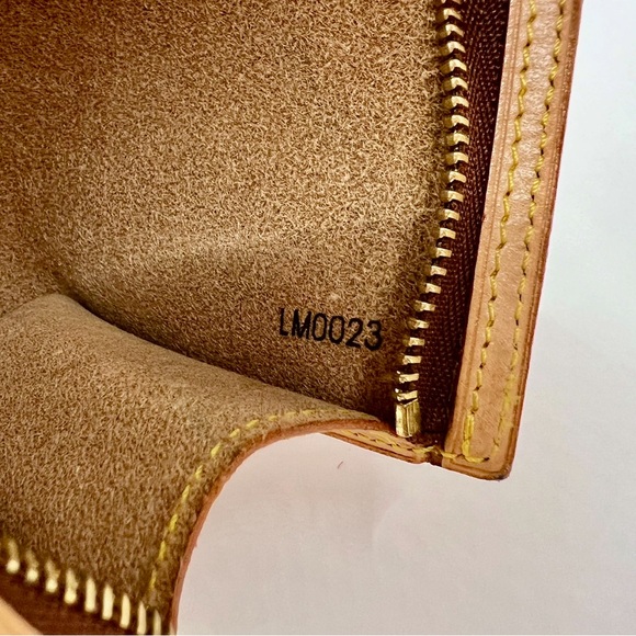 Louis Vuitton Vachetta Leather Pouch - Picture 8 of 8